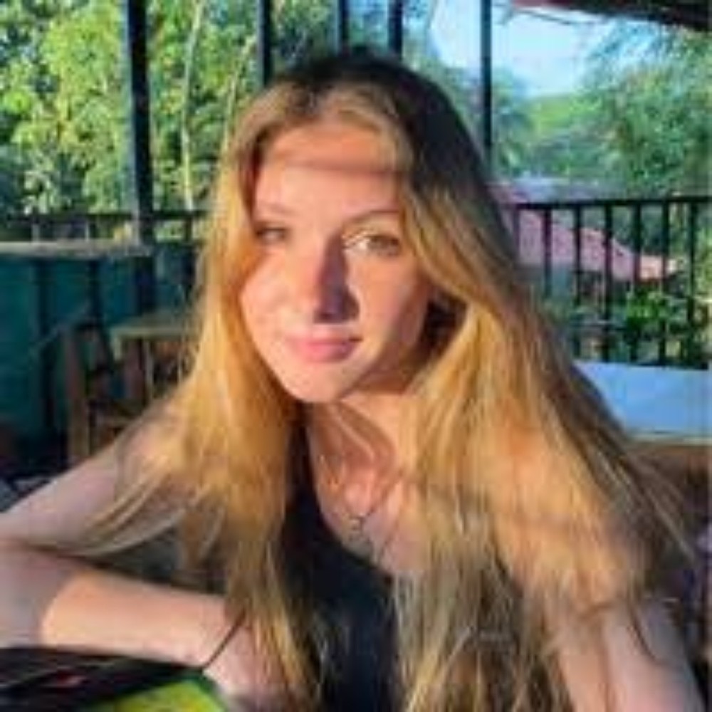 Meet your Posher, Jada